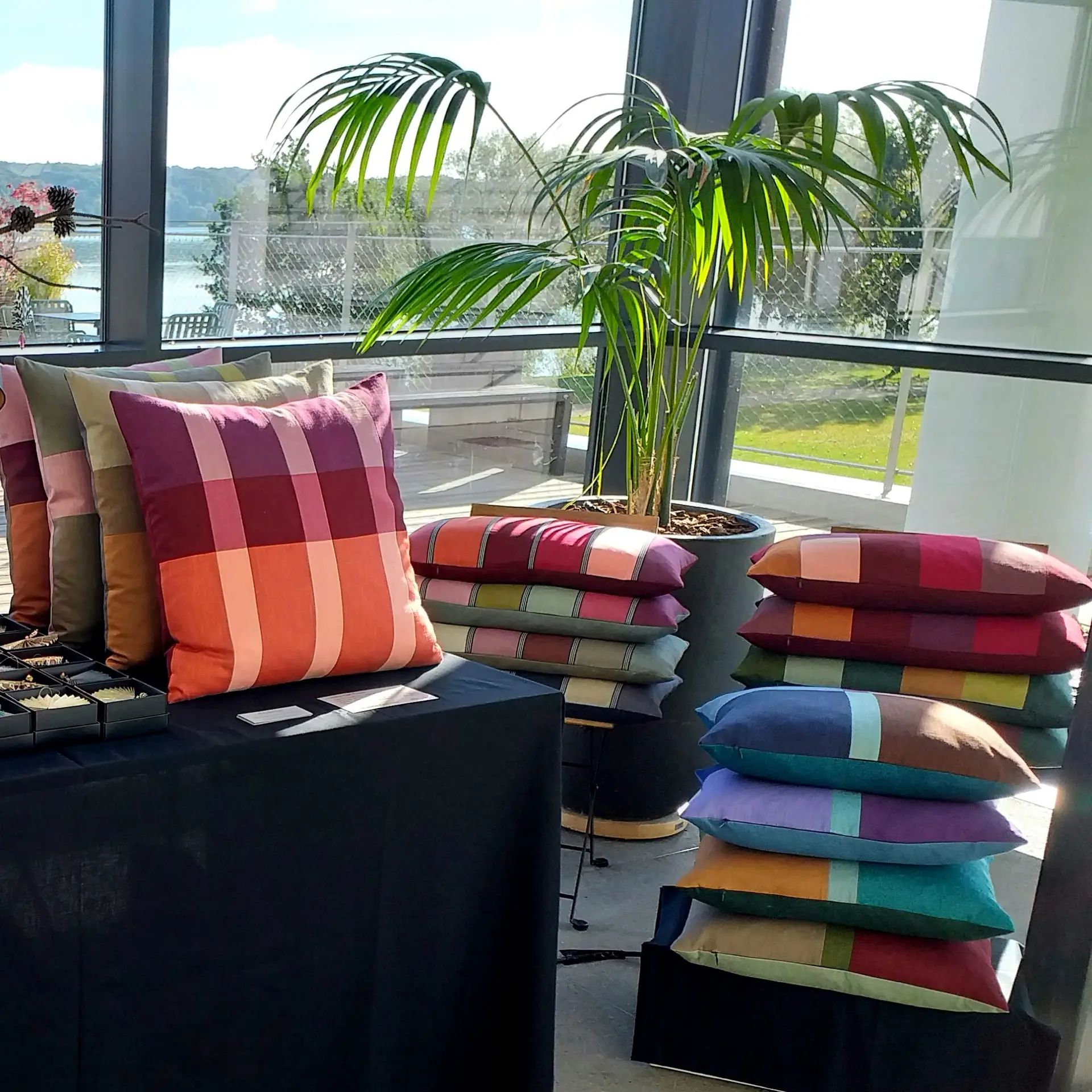 thydesign grafiske hørpuder